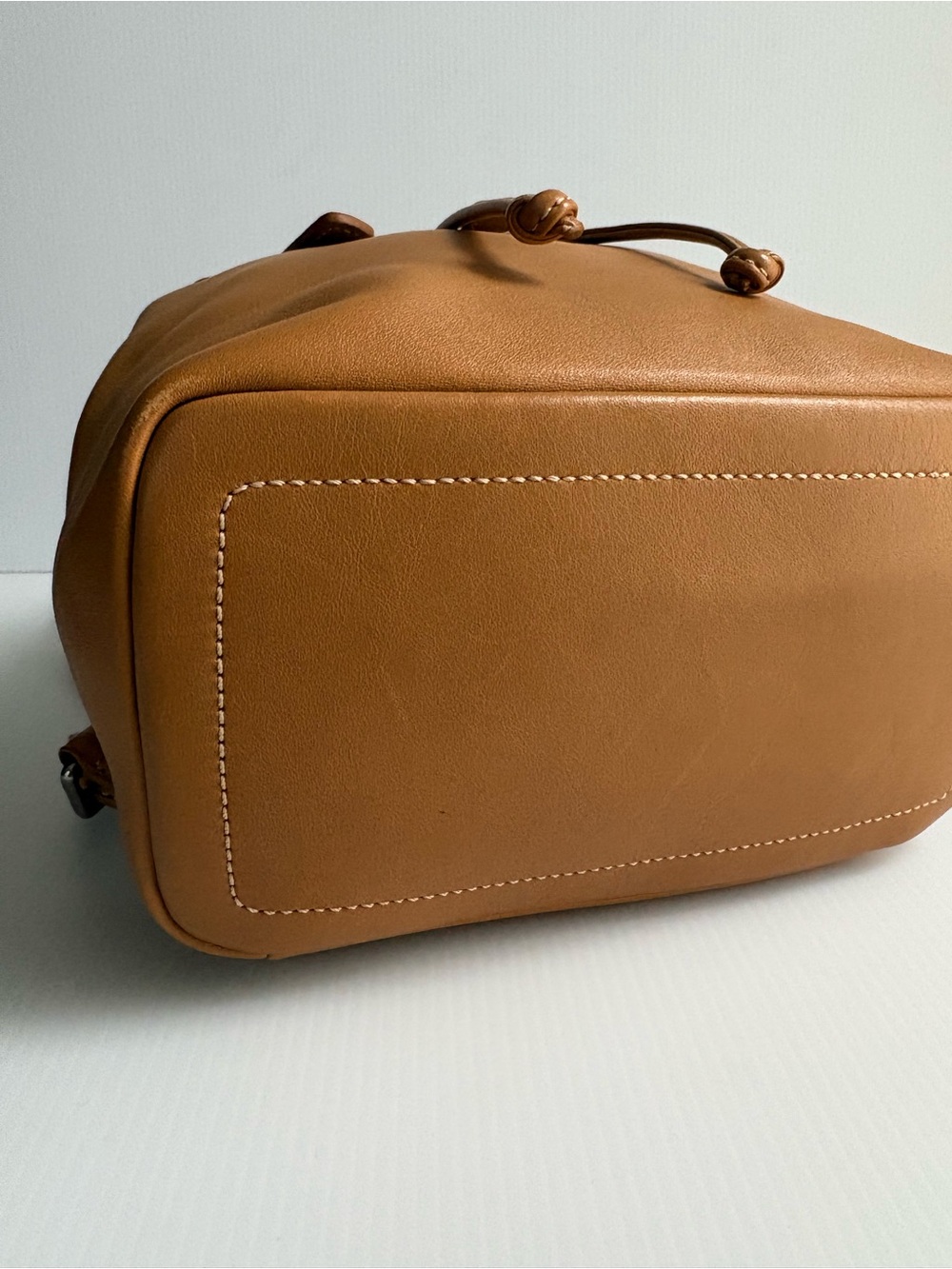 Vintage COACH Caramel Tan Leather Backpack with Buckle Drawstring - Picture 13 of 17